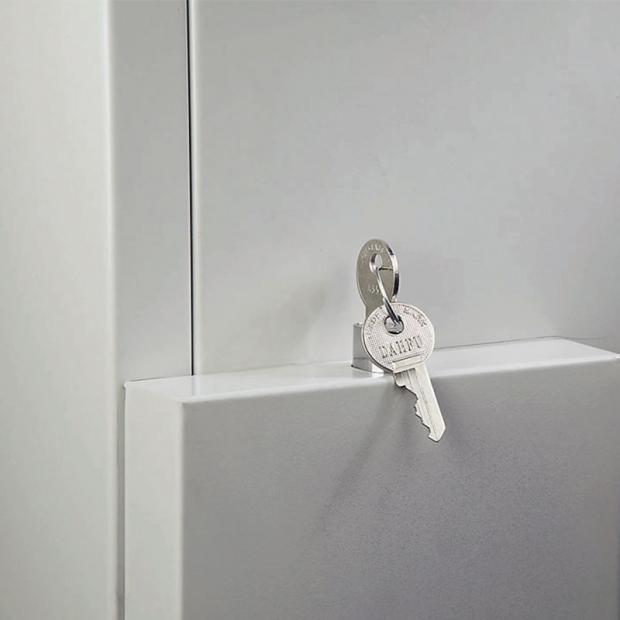 Push-button key lock